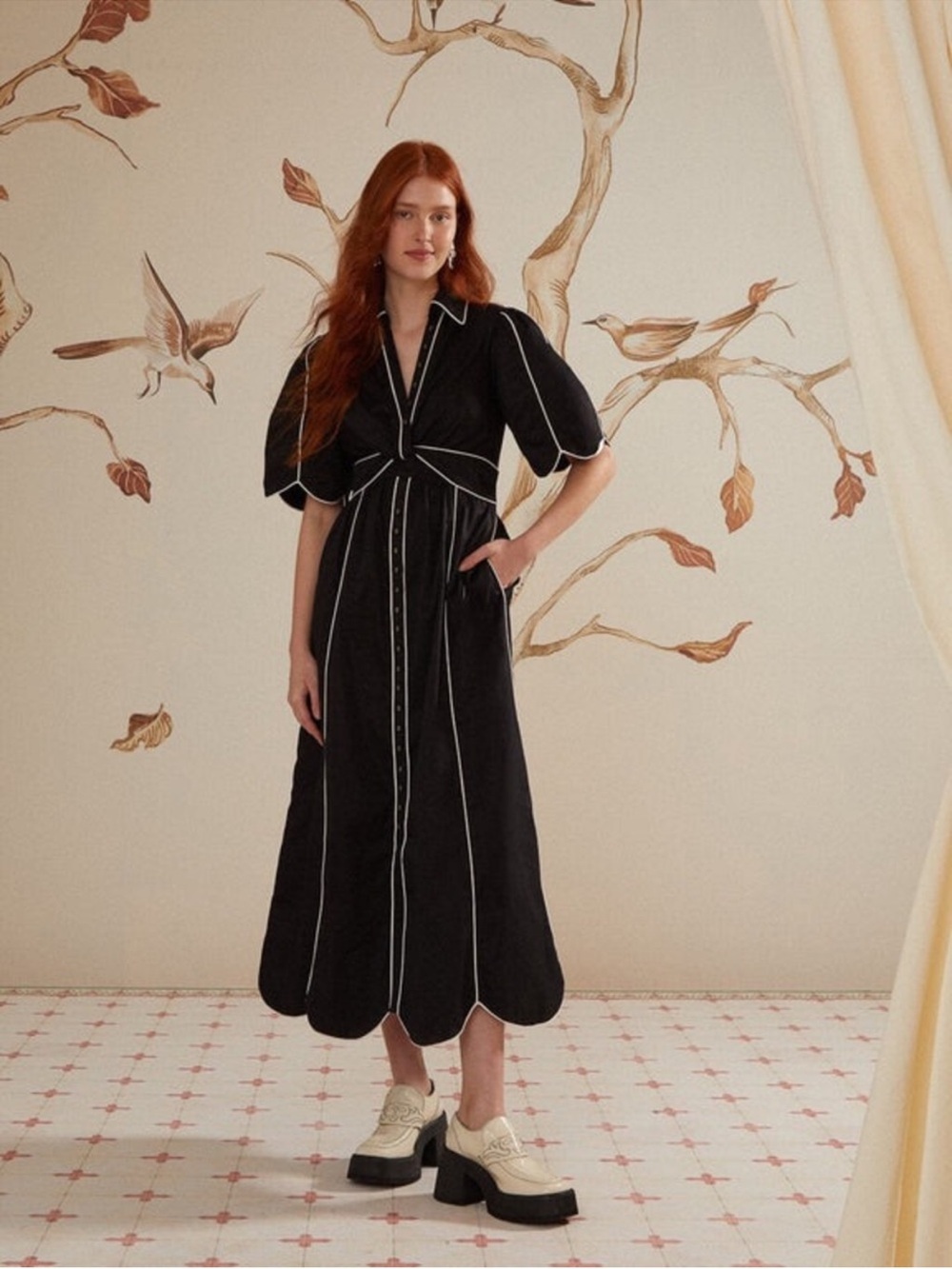 Farm Rio Twisted Cotton Midi Dress with white piping and scalloped hem line. M.